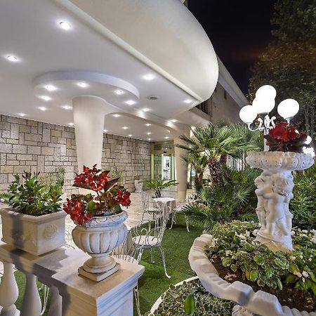 Ariminum Hotel ريميني المظهر الخارجي الصورة