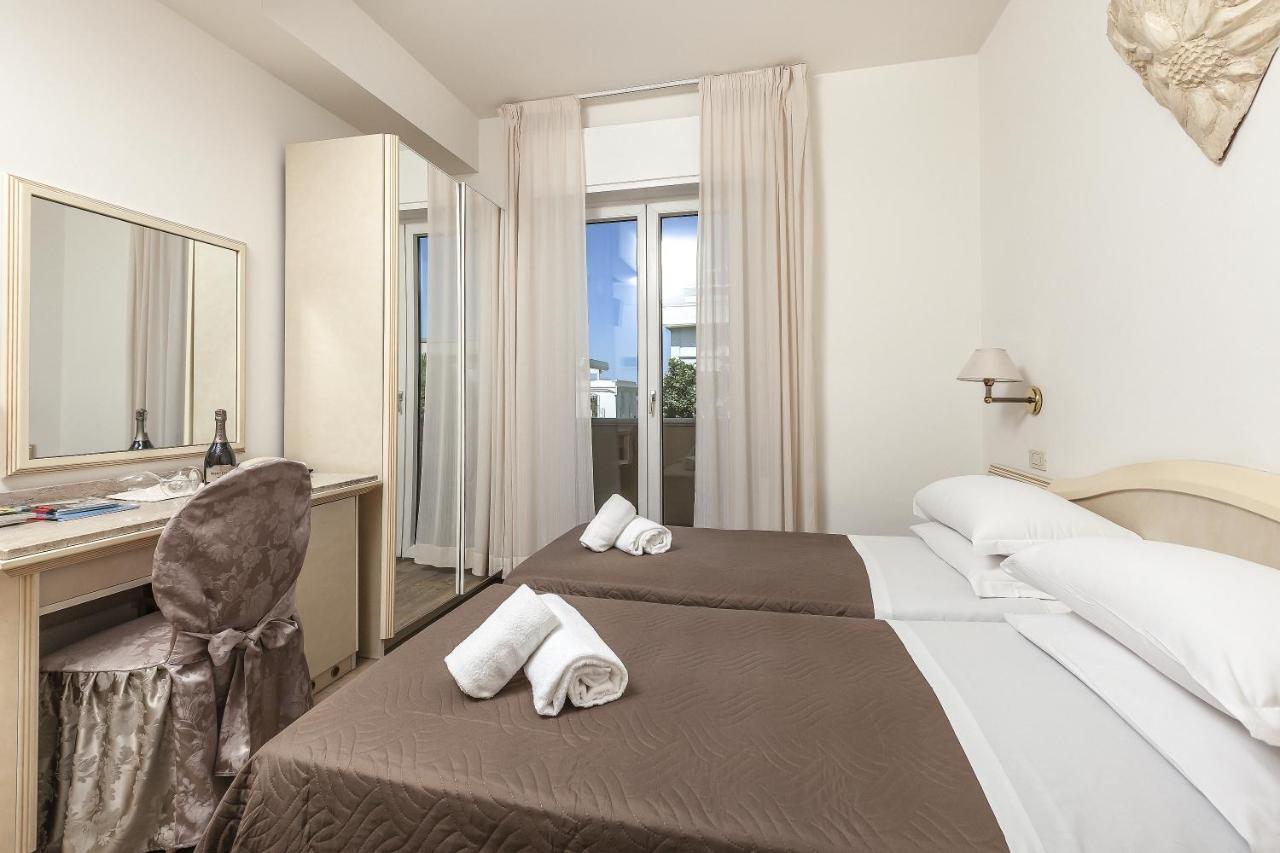 Ariminum Hotel ريميني المظهر الخارجي الصورة