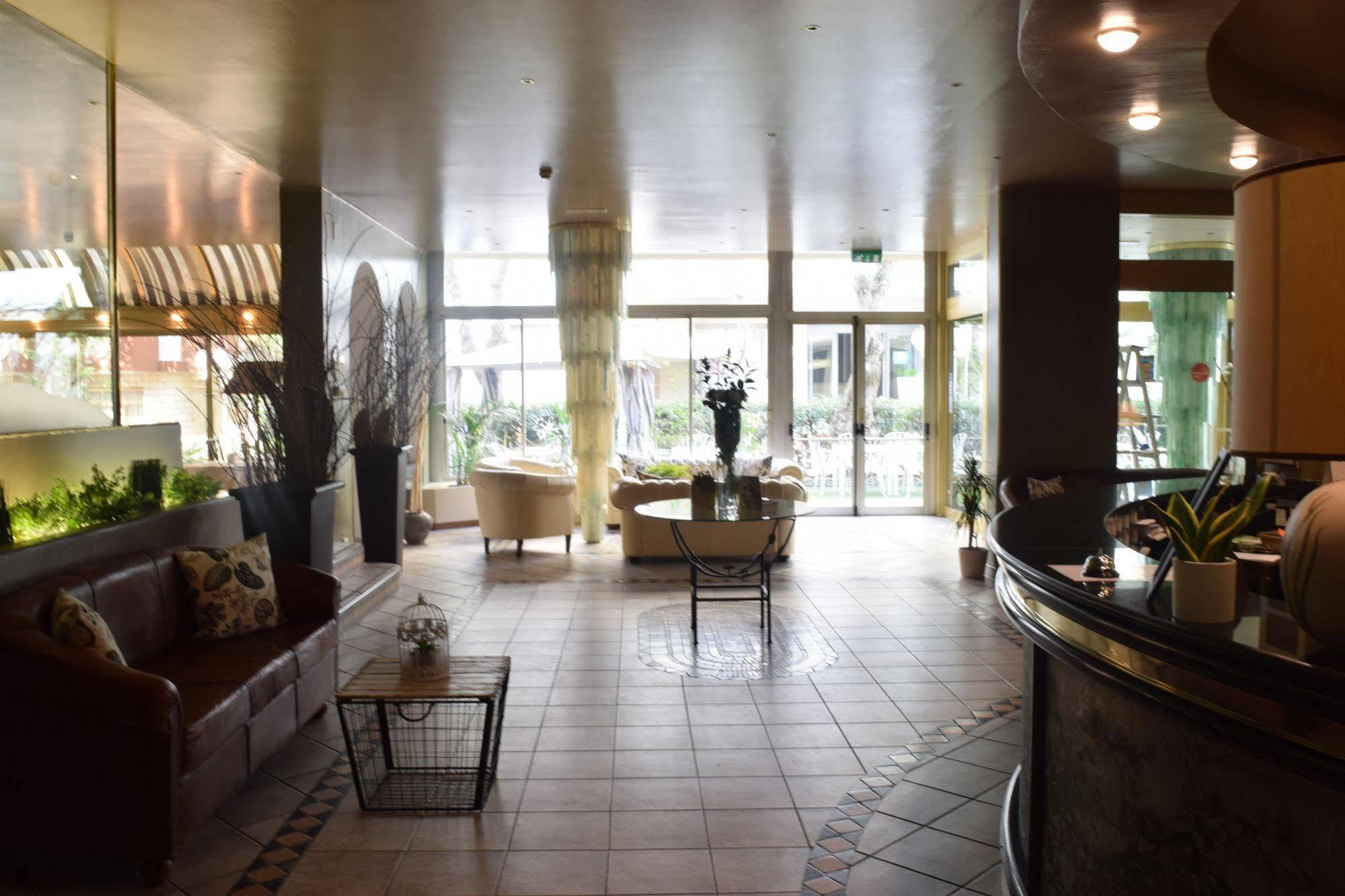 Ariminum Hotel ريميني المظهر الخارجي الصورة
